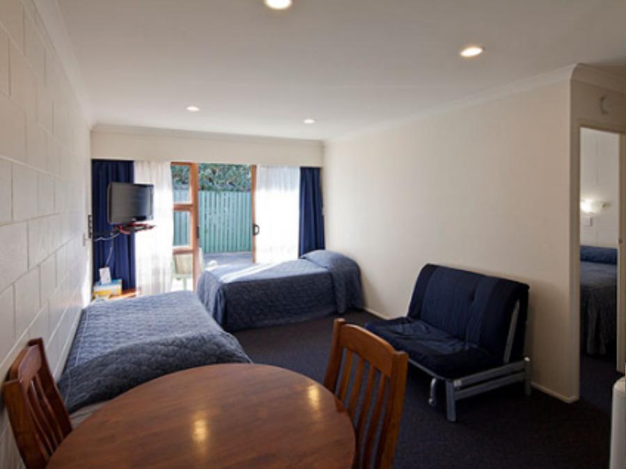 Pukekohe Motel Exterior photo