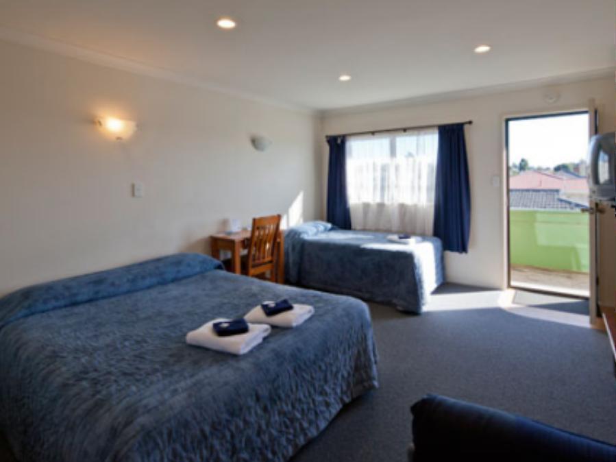 Pukekohe Motel Exterior photo