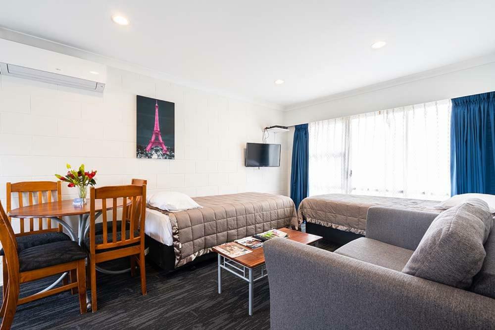 Pukekohe Motel Exterior photo